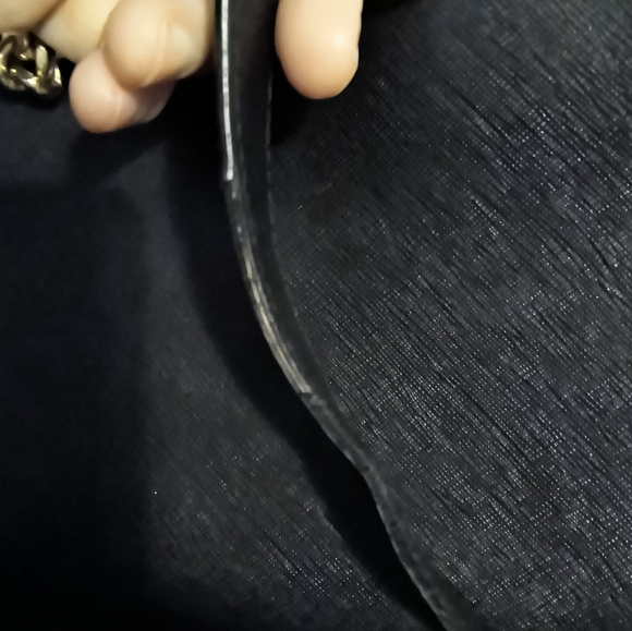 Michael Kors Jet Set Travel Black Saffiano Leather Shoulder Bag EUC - Picture 11 of 13